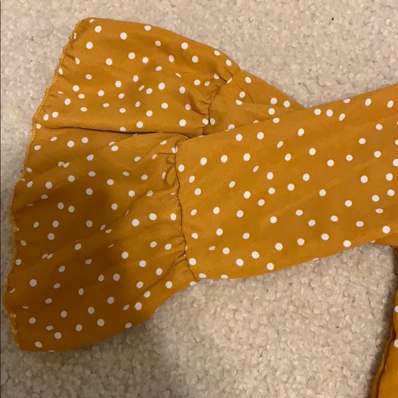 Polka dotted ruffled dress - Picture 3 of 5